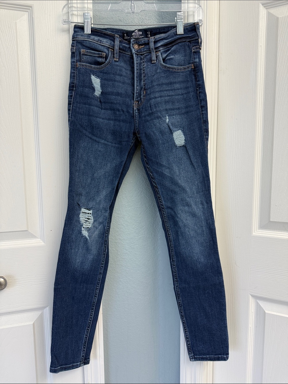 Hollister Dark Blue high rise super skinny Distressed Jeans size 25/26
